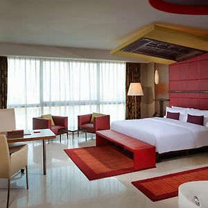 Premier Beach King Room